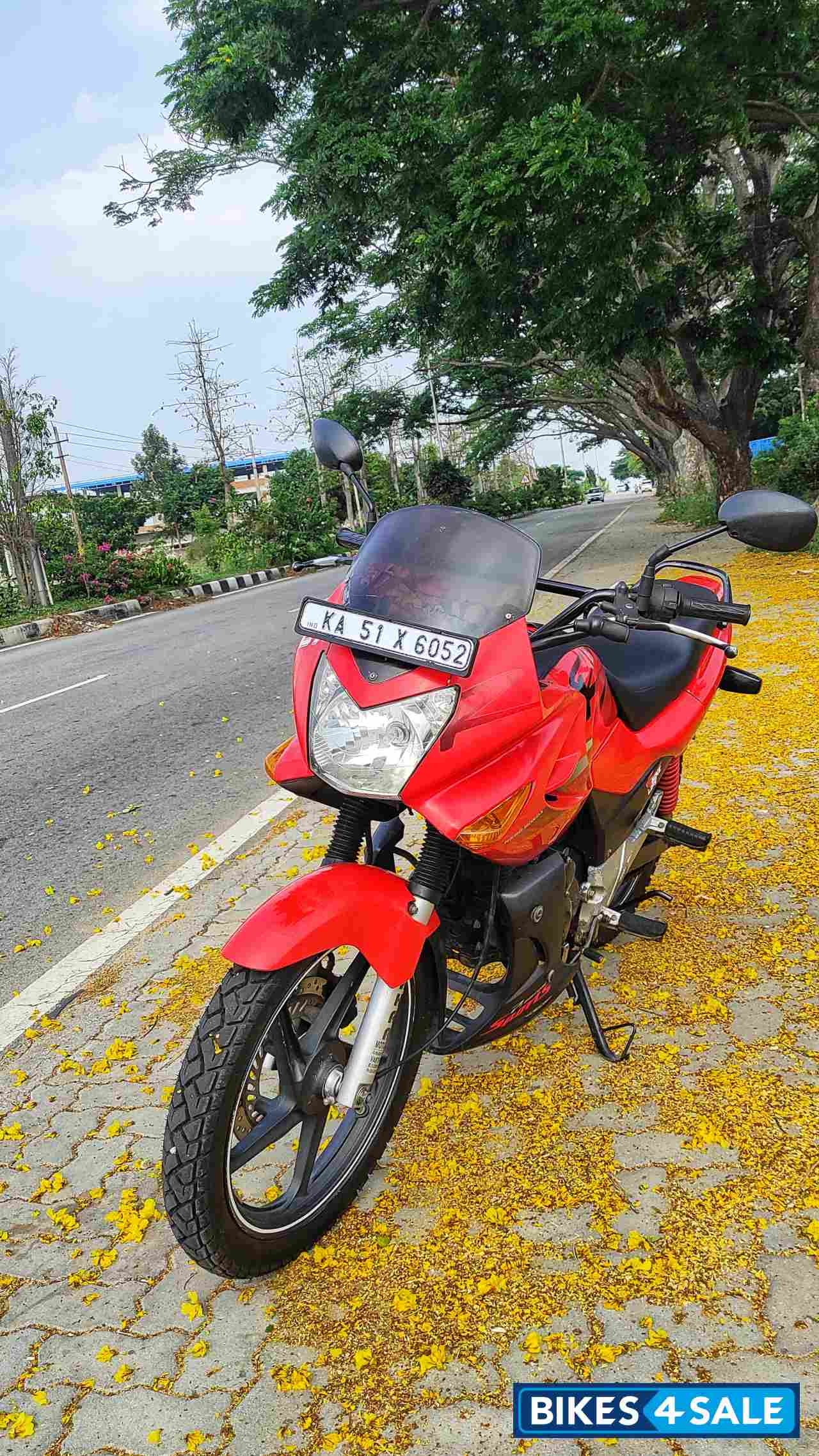 Red Hero Karizma R