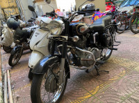 Royal Enfield Bullet Standard 350