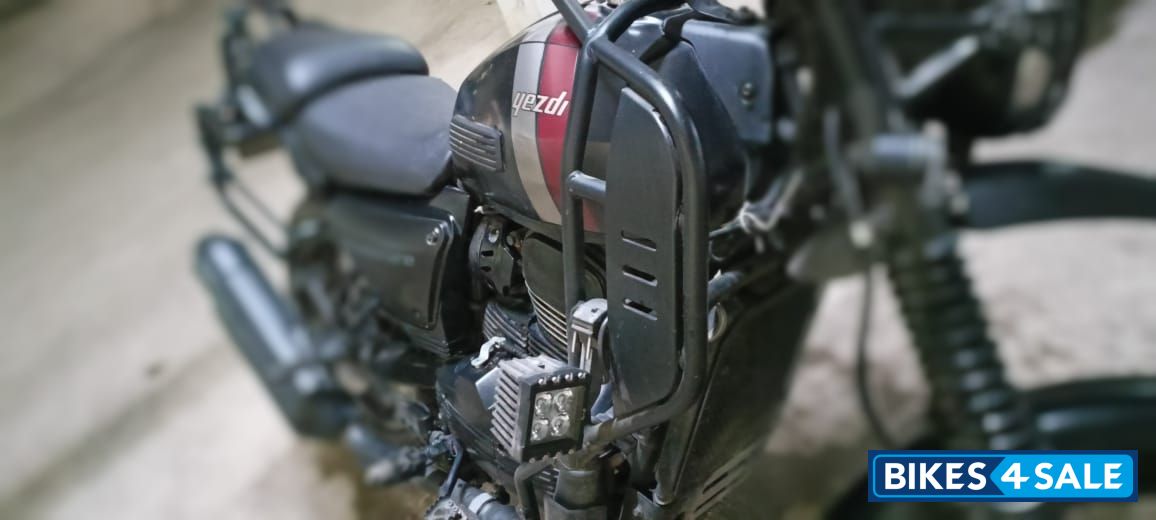 Yezdi Adventure Matte