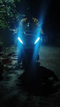 Ebony Black Met KTM RC 200