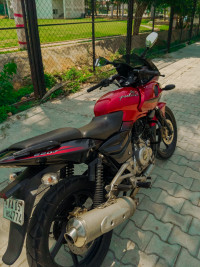 Red Bajaj Pulsar 220 DTSi