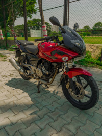 Red Bajaj Pulsar 220 DTSi
