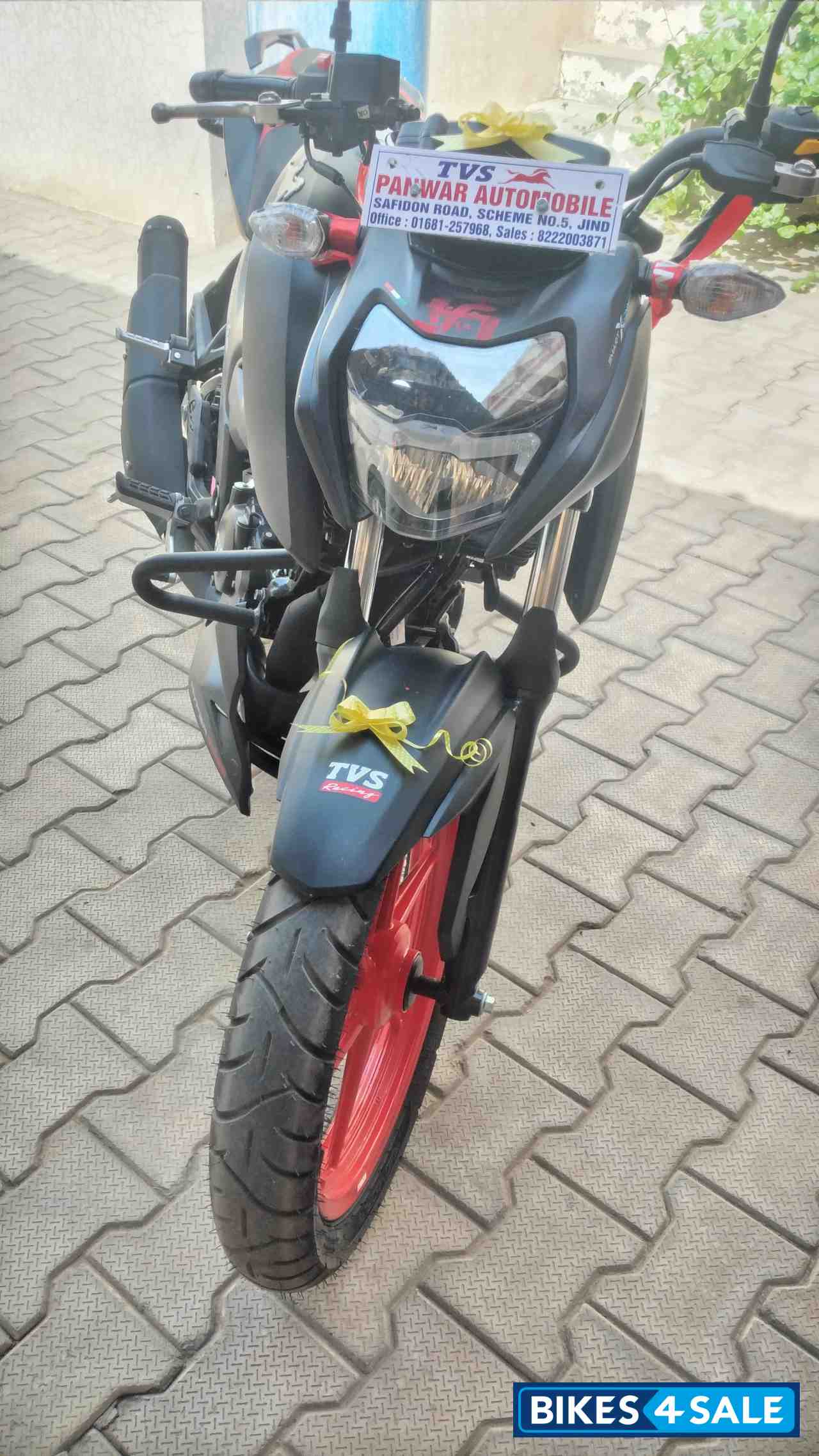 Matte Black TVS Apache RTR 160 4V Special Edition