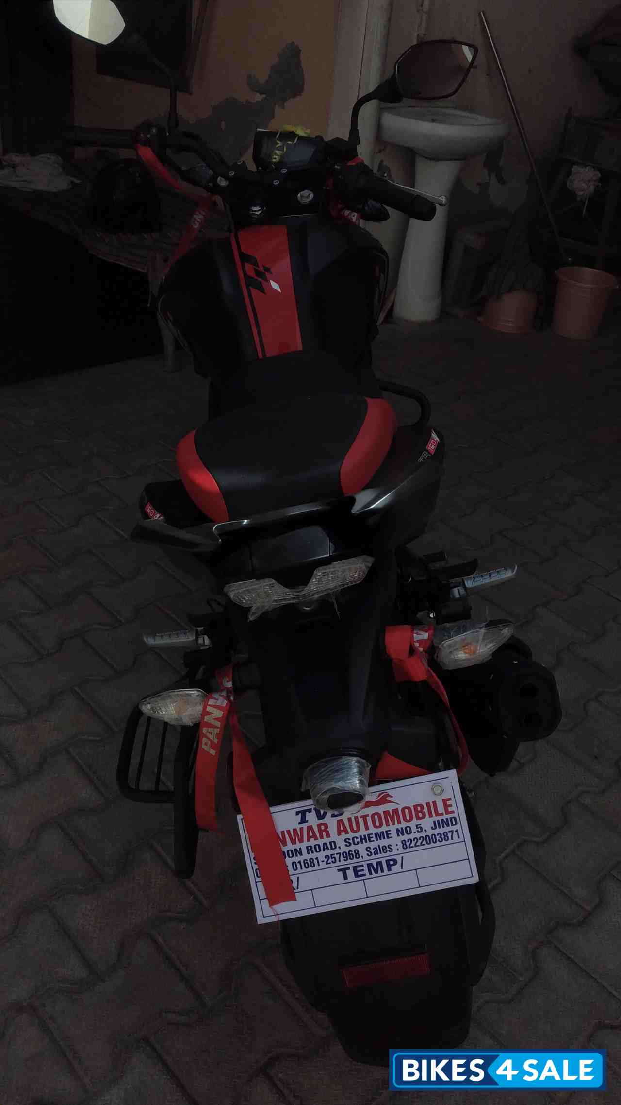 Matte Black TVS Apache RTR 160 4V Special Edition