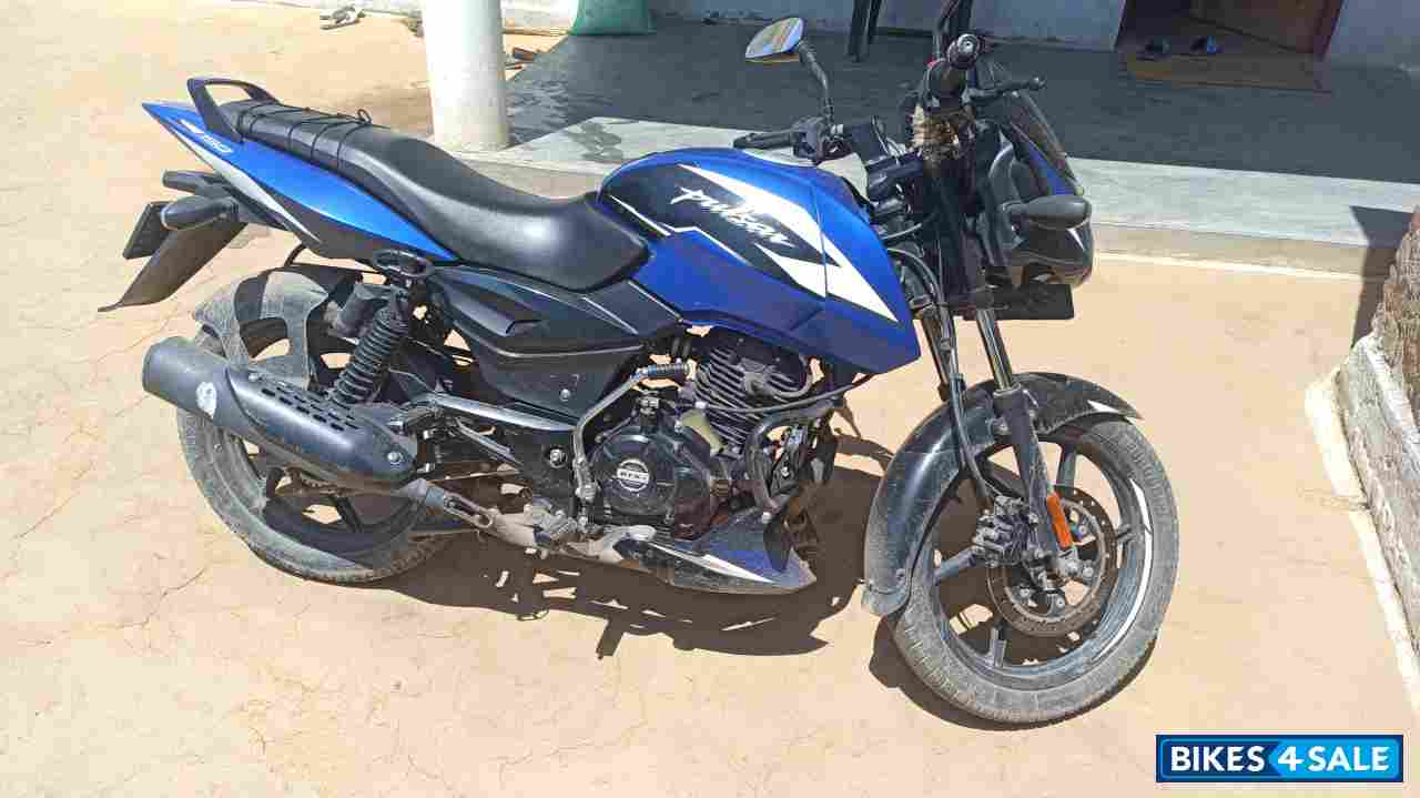 Bajaj Pulsar 150 BS6