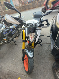 KTM Duke 200