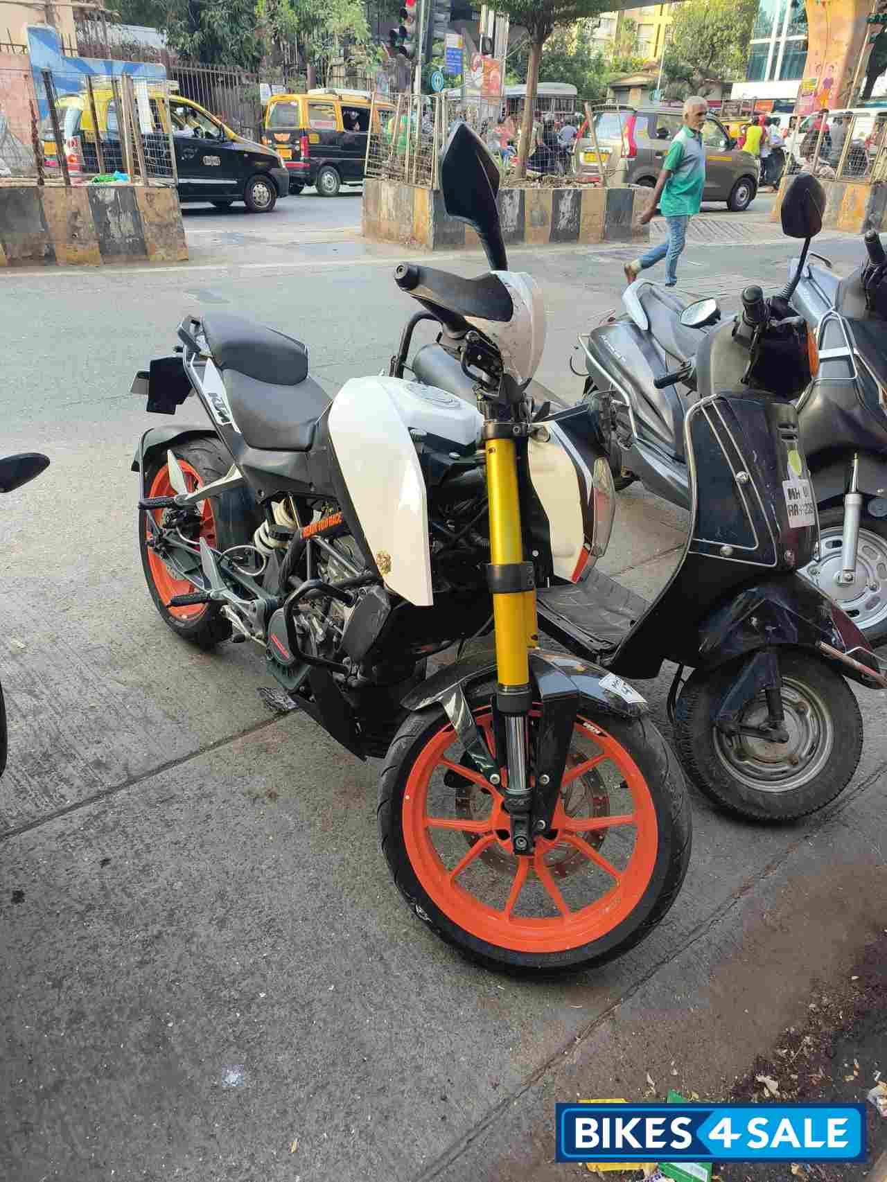 KTM Duke 200