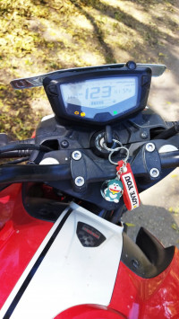 Red TVS Apache RTR 160 4V