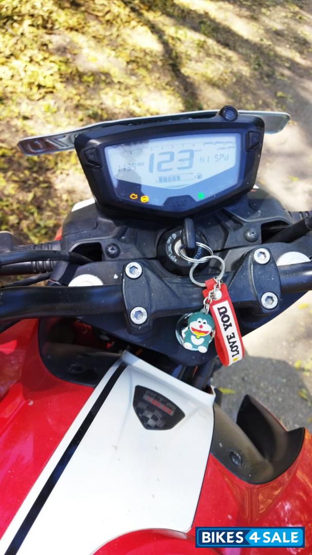 Red TVS Apache RTR 160 4V