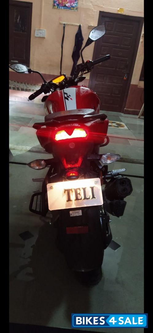 Red TVS Apache RTR 160 4V