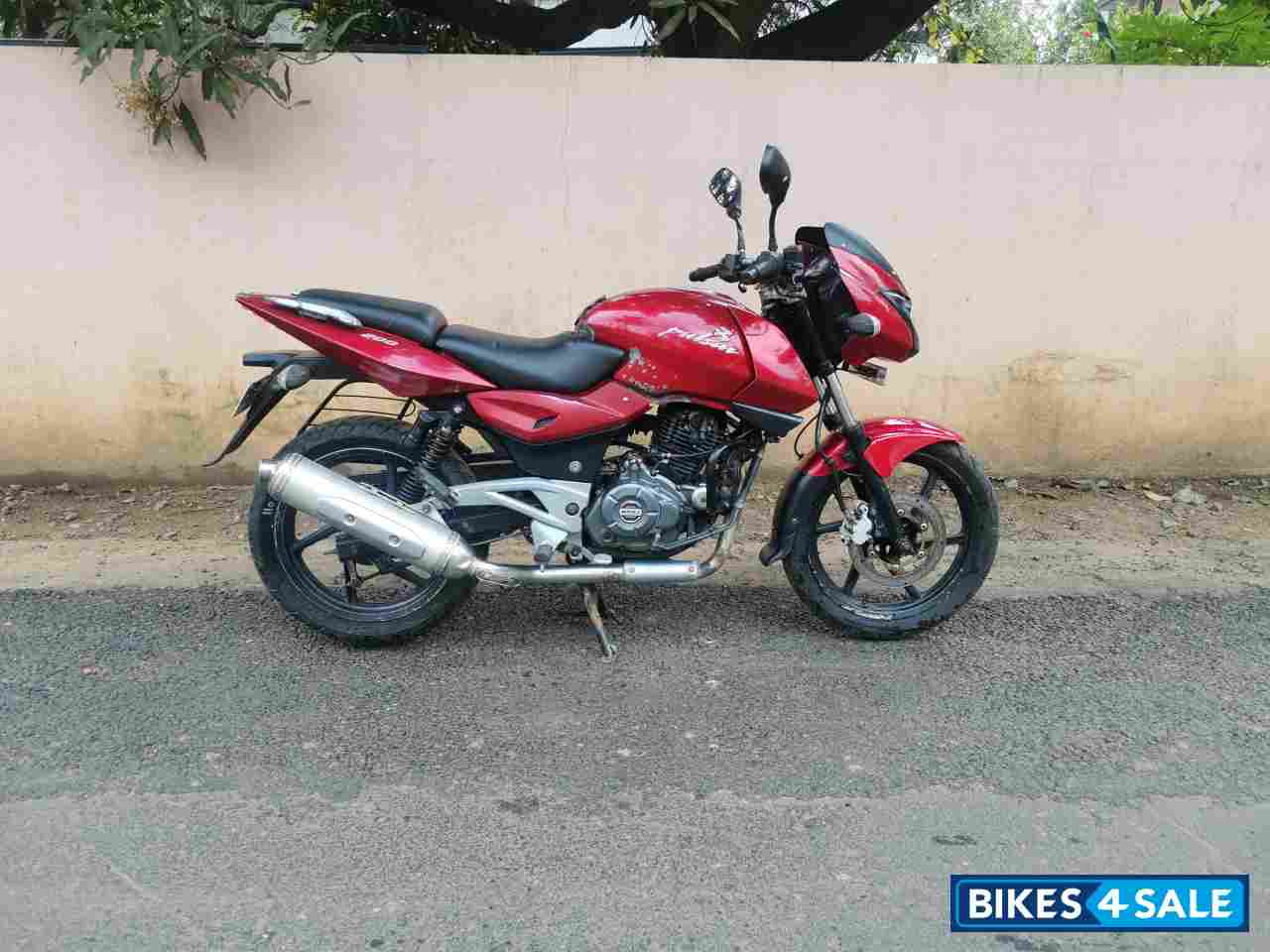 Red Bajaj Pulsar 200 DTSi
