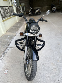 Black Royal Enfield Classic 350
