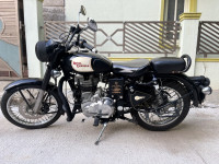 Black Royal Enfield Classic 350