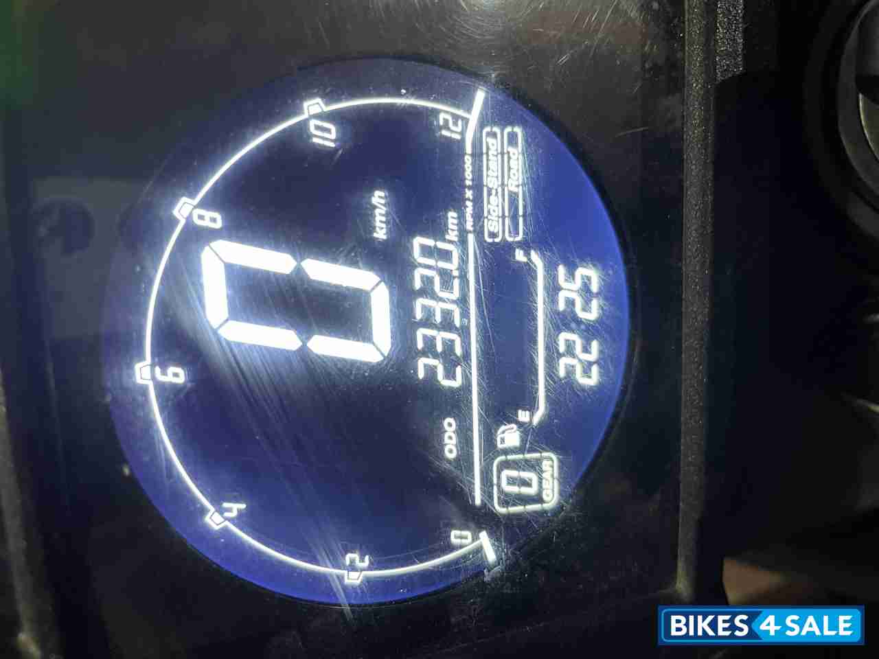 Yezdi Adventure Gloss