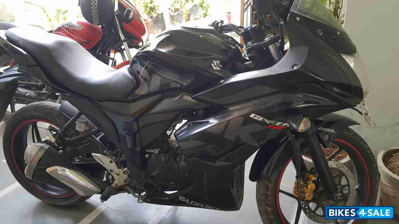 Suzuki Gixxer SF Fi