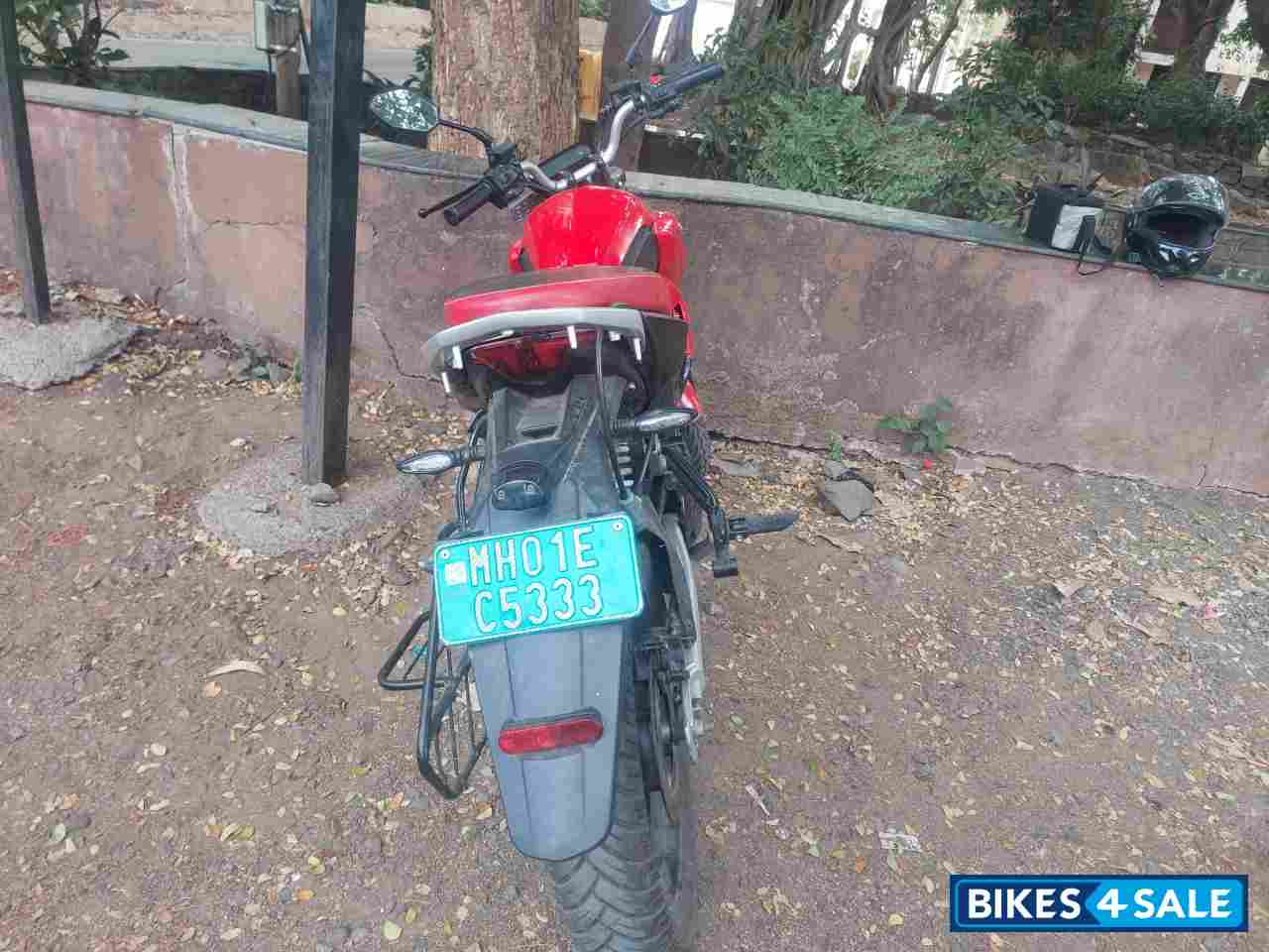 Rebel Red Revolt RV 400