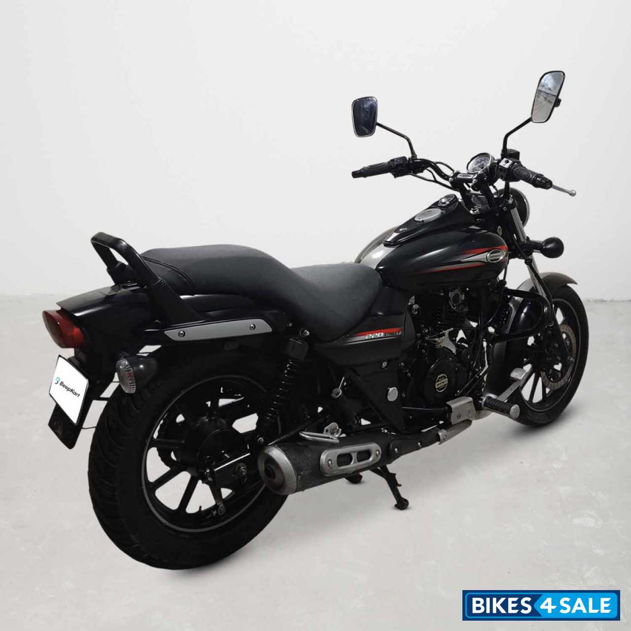 Bajaj Avenger Street 220