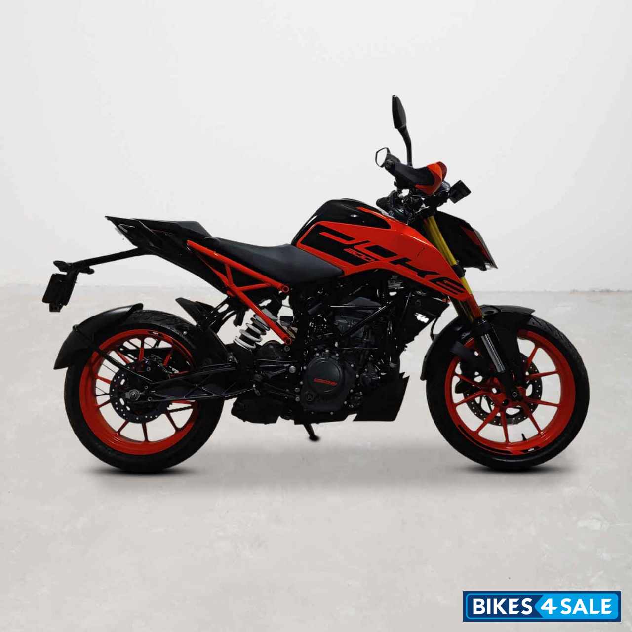 KTM Duke 200