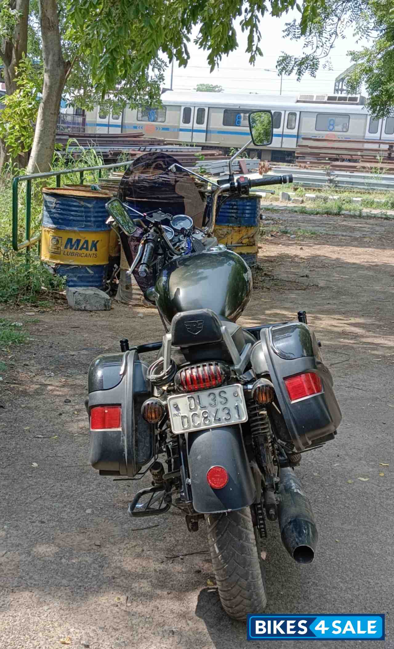 Royal Enfield Thunderbird TwinSpark 350 Royal Enfield Thunderbird TwinSpark 350