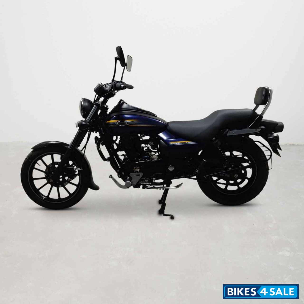Bajaj Avenger Street 150