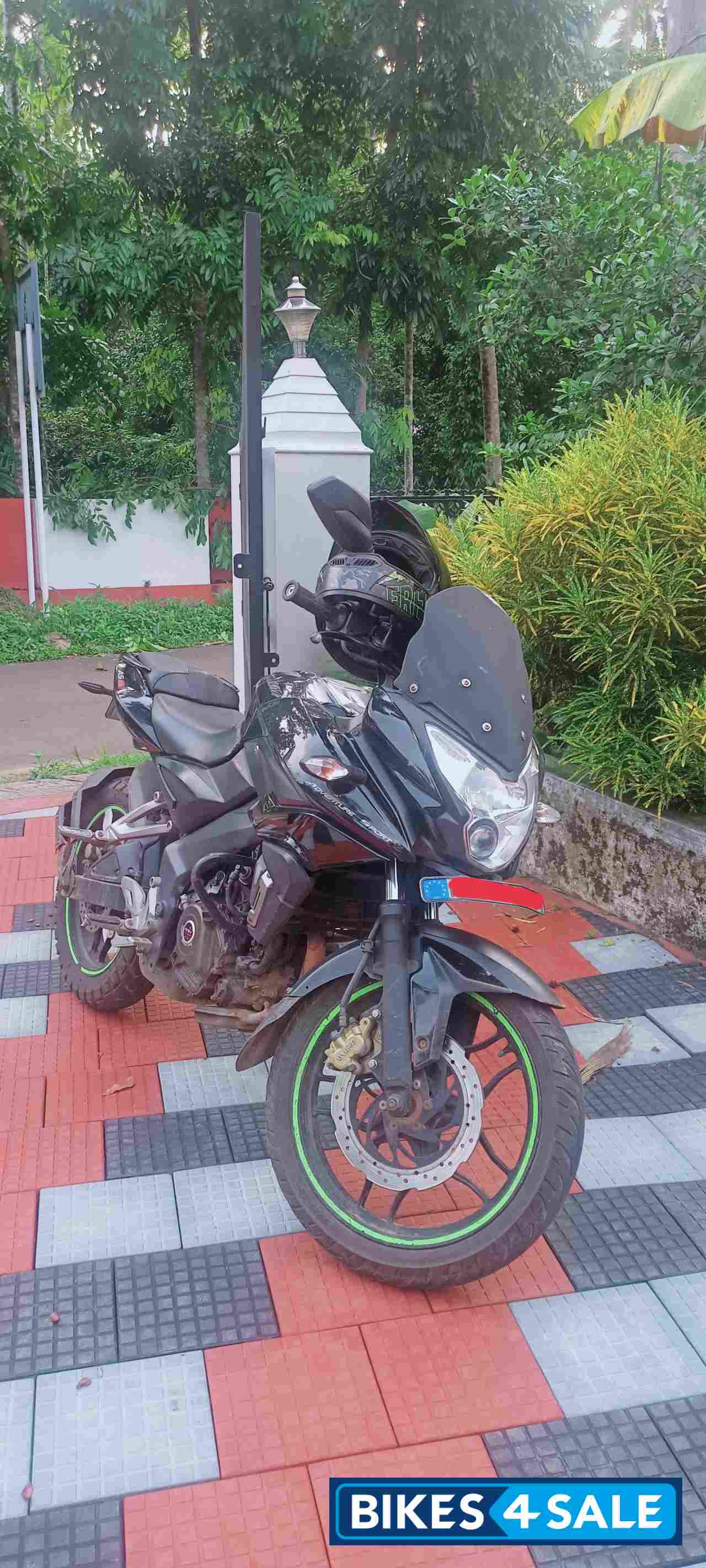 Black Bajaj Pulsar AS 200