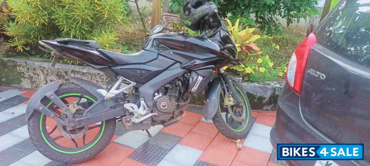 Black Bajaj Pulsar AS 200