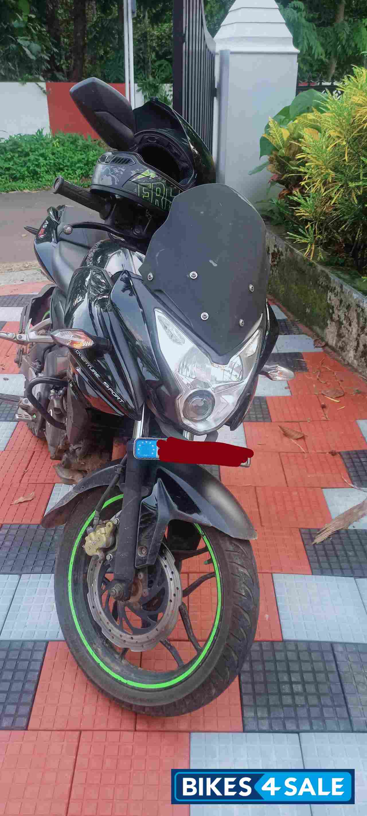 Black Bajaj Pulsar AS 200