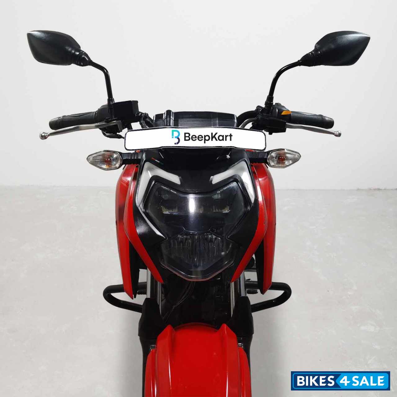 TVS Apache RTR 160 4V