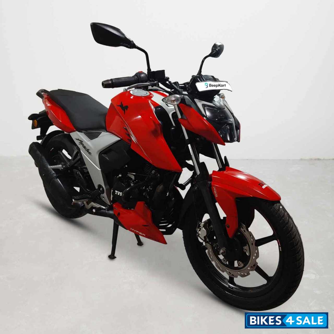 TVS Apache RTR 160 4V