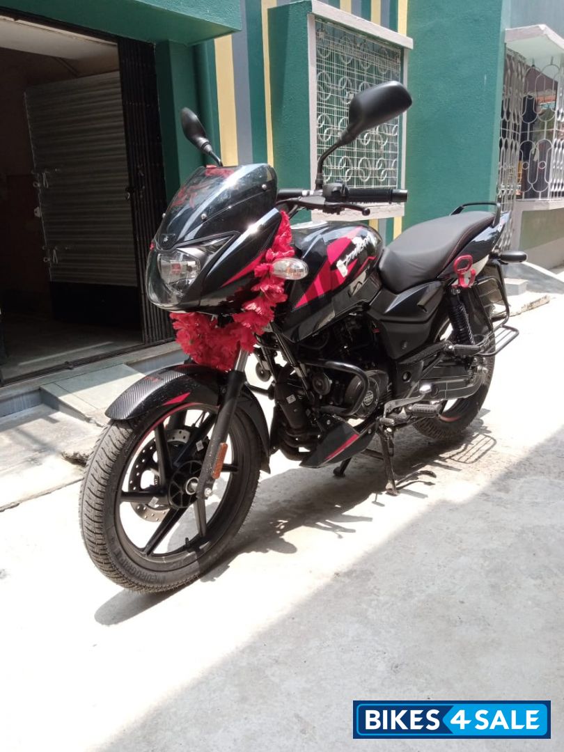 Bajaj Pulsar 150 BS6