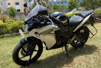 Honda CBR 150R 2014 Model