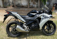 Black White Honda CBR 150R