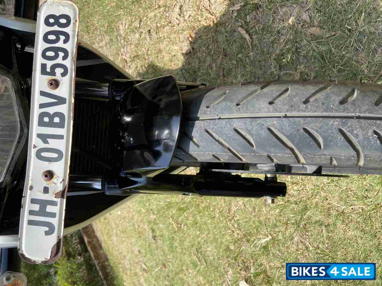 Black White Honda CBR 150R