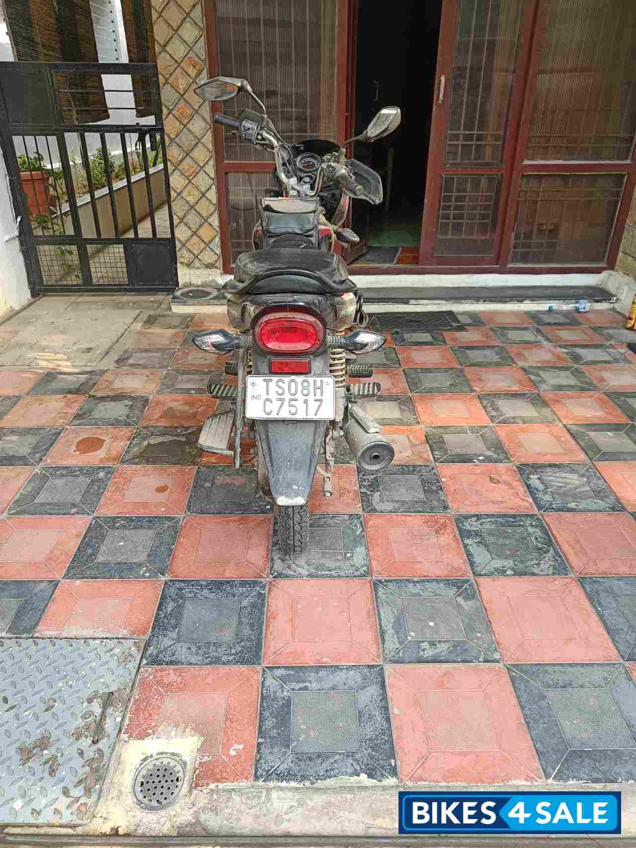 Redblack Bajaj Platina 110 H-Gear