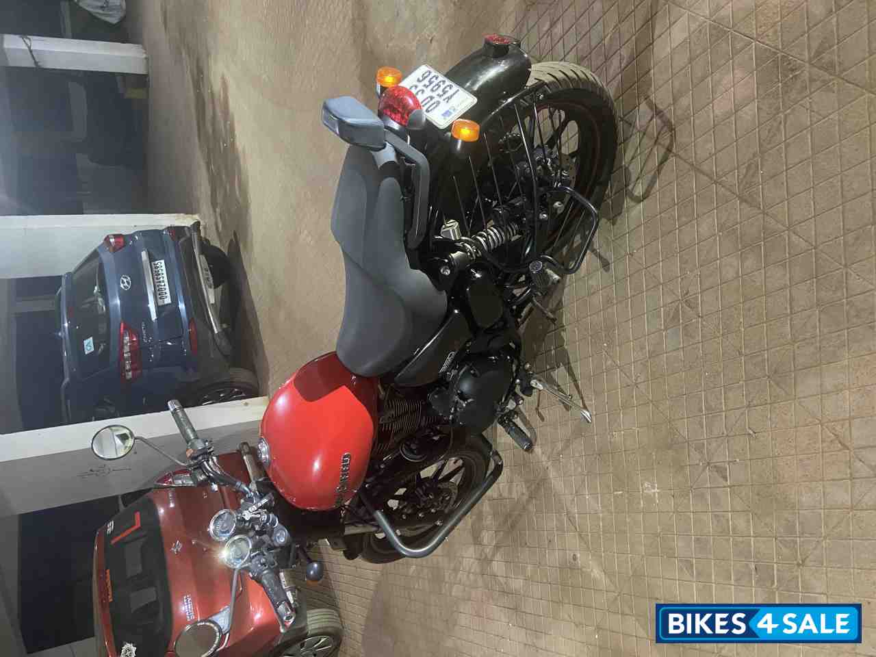 Red Royal Enfield Thunderbird X 350