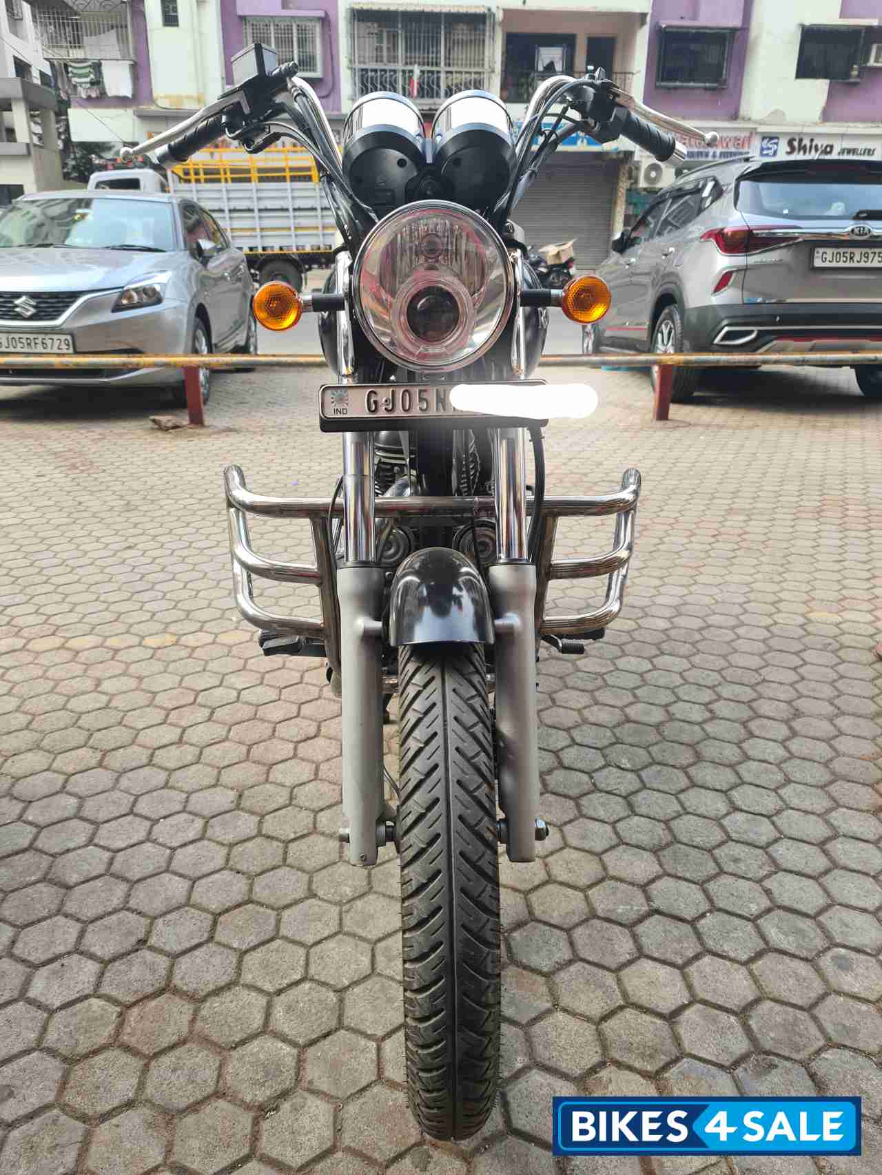 Matt Black Royal Enfield Thunderbird 500