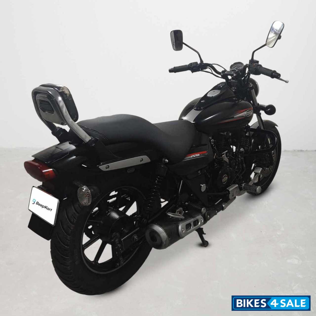 Bajaj Avenger Street 220
