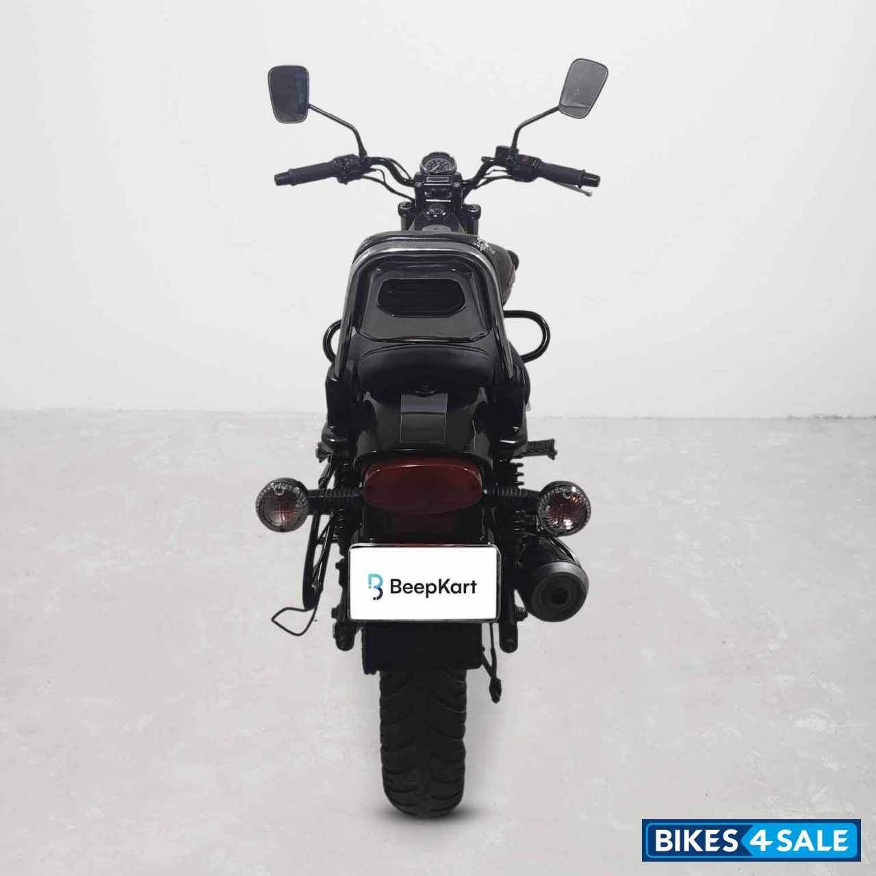 Bajaj Avenger Street 220