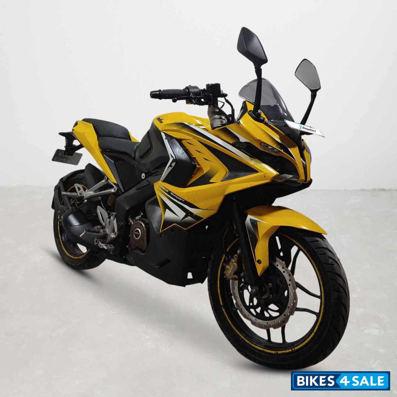 Bajaj Pulsar RS 200