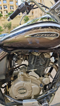Bajaj Avenger Cruise 220 BS6