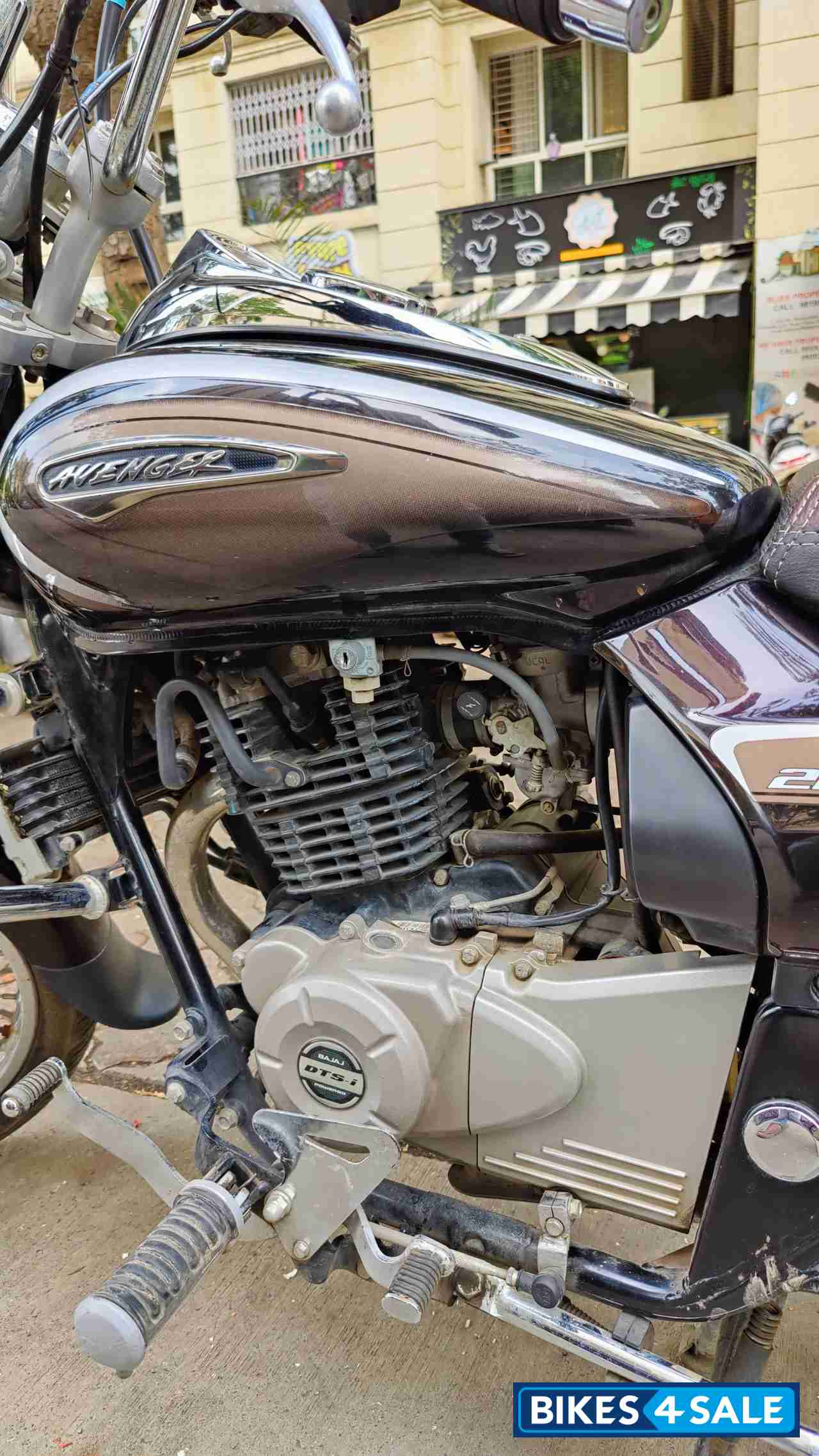 Bajaj Avenger Cruise 220 BS6