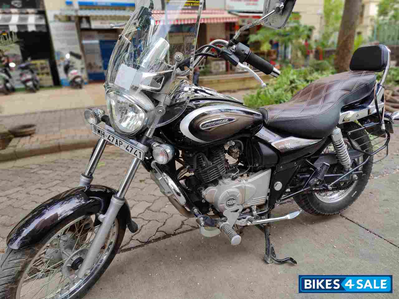 Bajaj Avenger Cruise 220 BS6