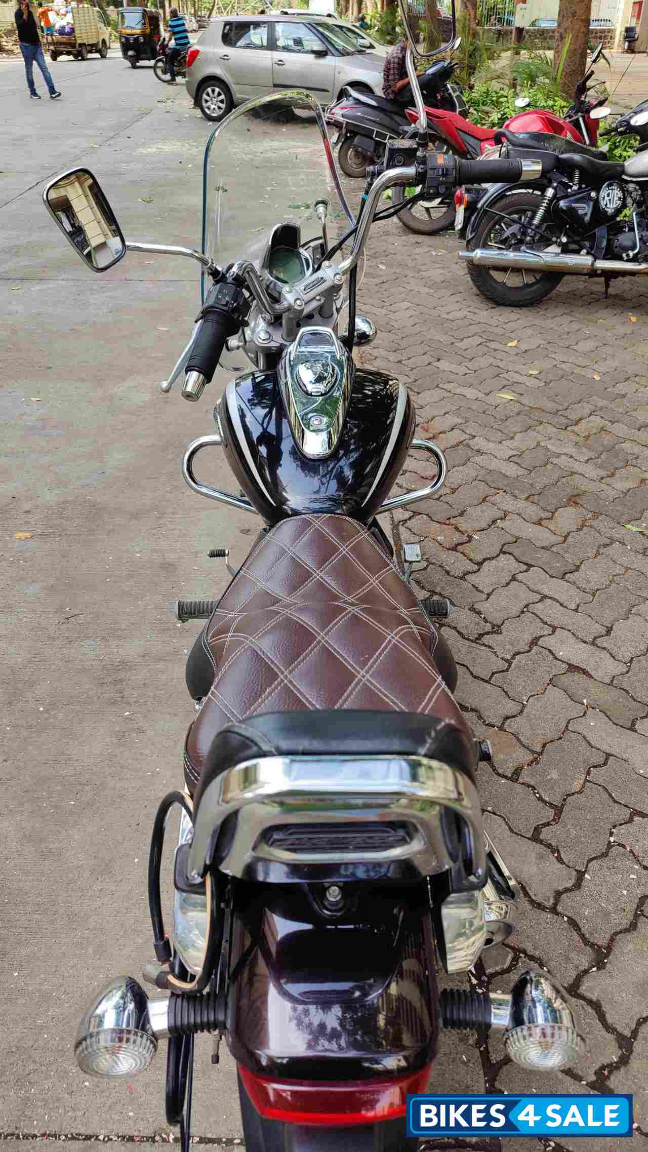 Bajaj Avenger Cruise 220 BS6