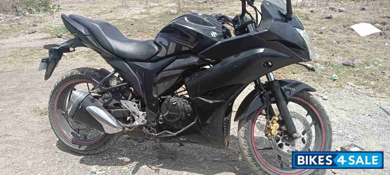 Suzuki Gixxer SF Fi