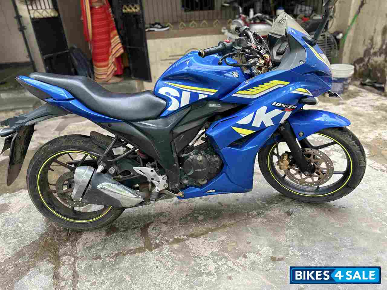 Suzuki Gixxer SF