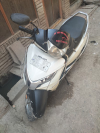 White Honda Activa 125