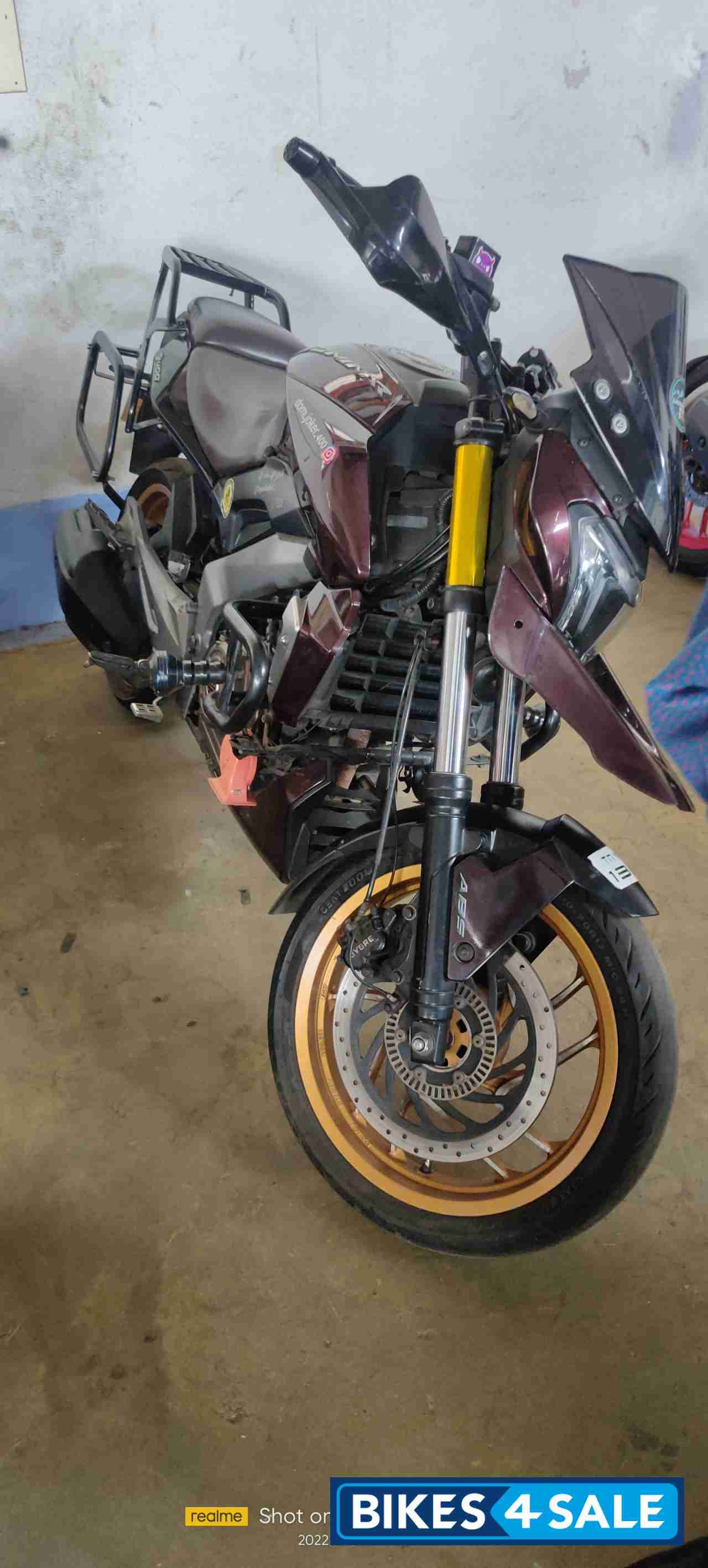 Bajaj Dominar 400
