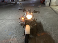 White Royal Enfield Classic 350