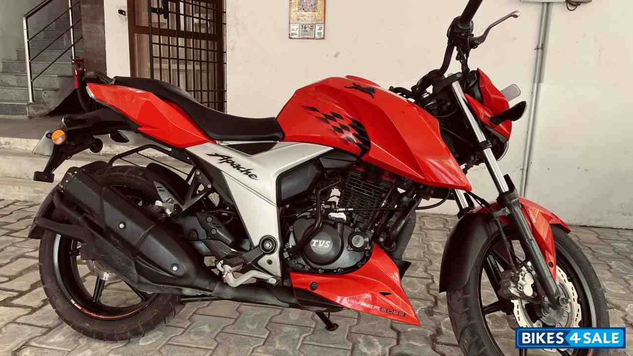 TVS Apache RTR 160 4V