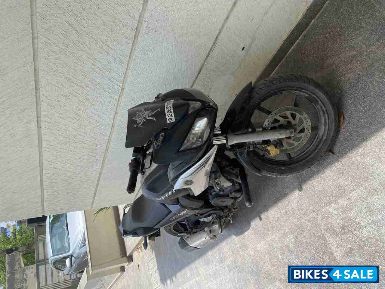 Black Silver Yamaha Fazer 125